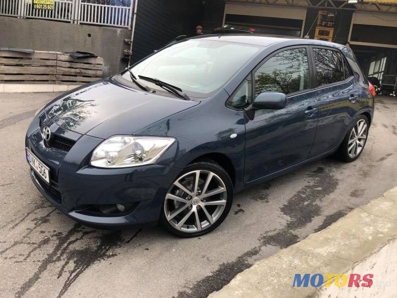 2009' Toyota Auris photo #6