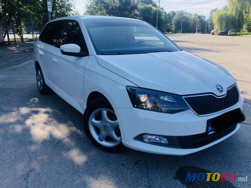 2015' Skoda Fabia photo #1
