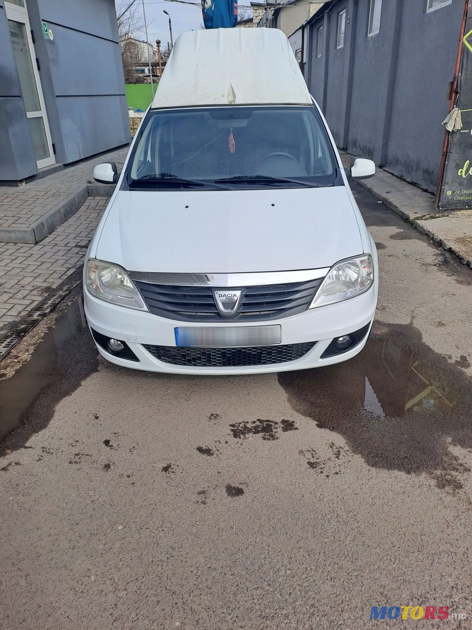 2012' Dacia Logan photo #1