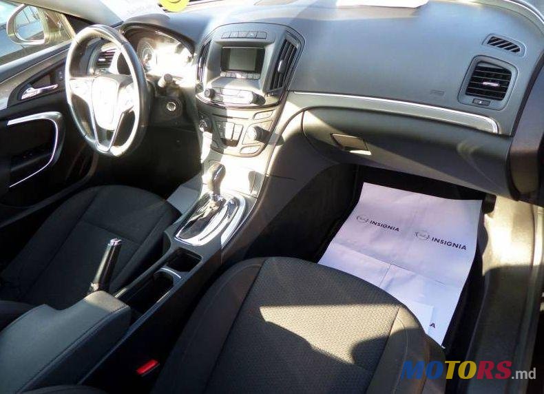 2014' Opel Insignia photo #2