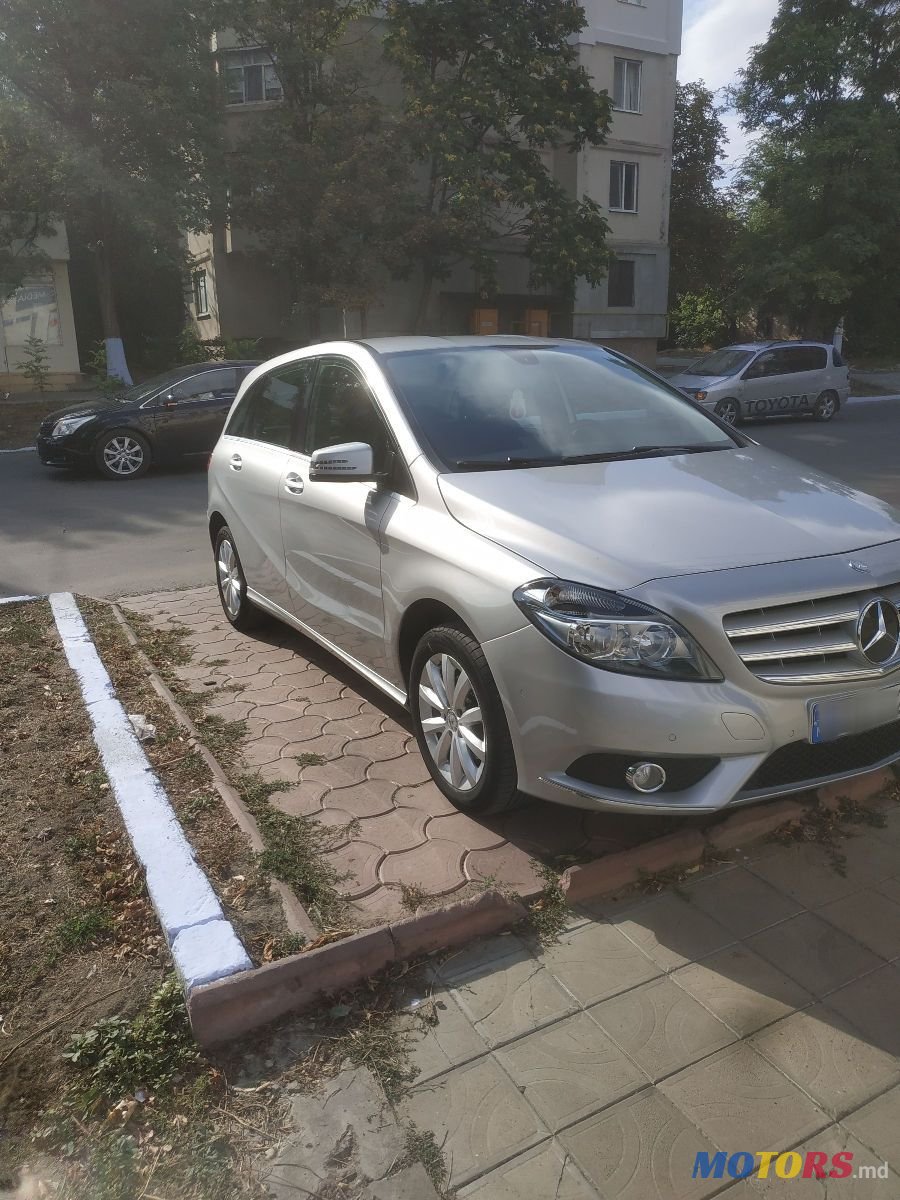 2014' Mercedes-Benz B-Class photo #4