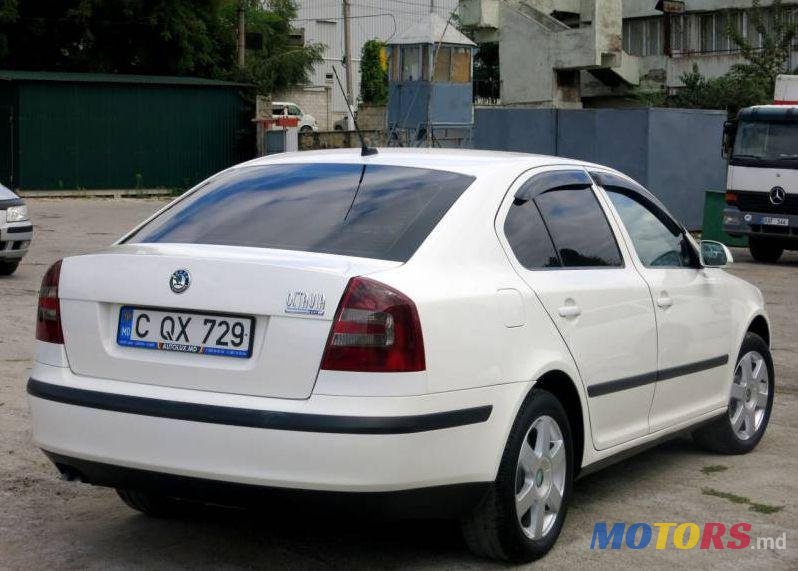 2007' Skoda Octavia photo #1