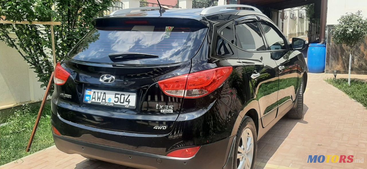 2011' Hyundai ix35 photo #2