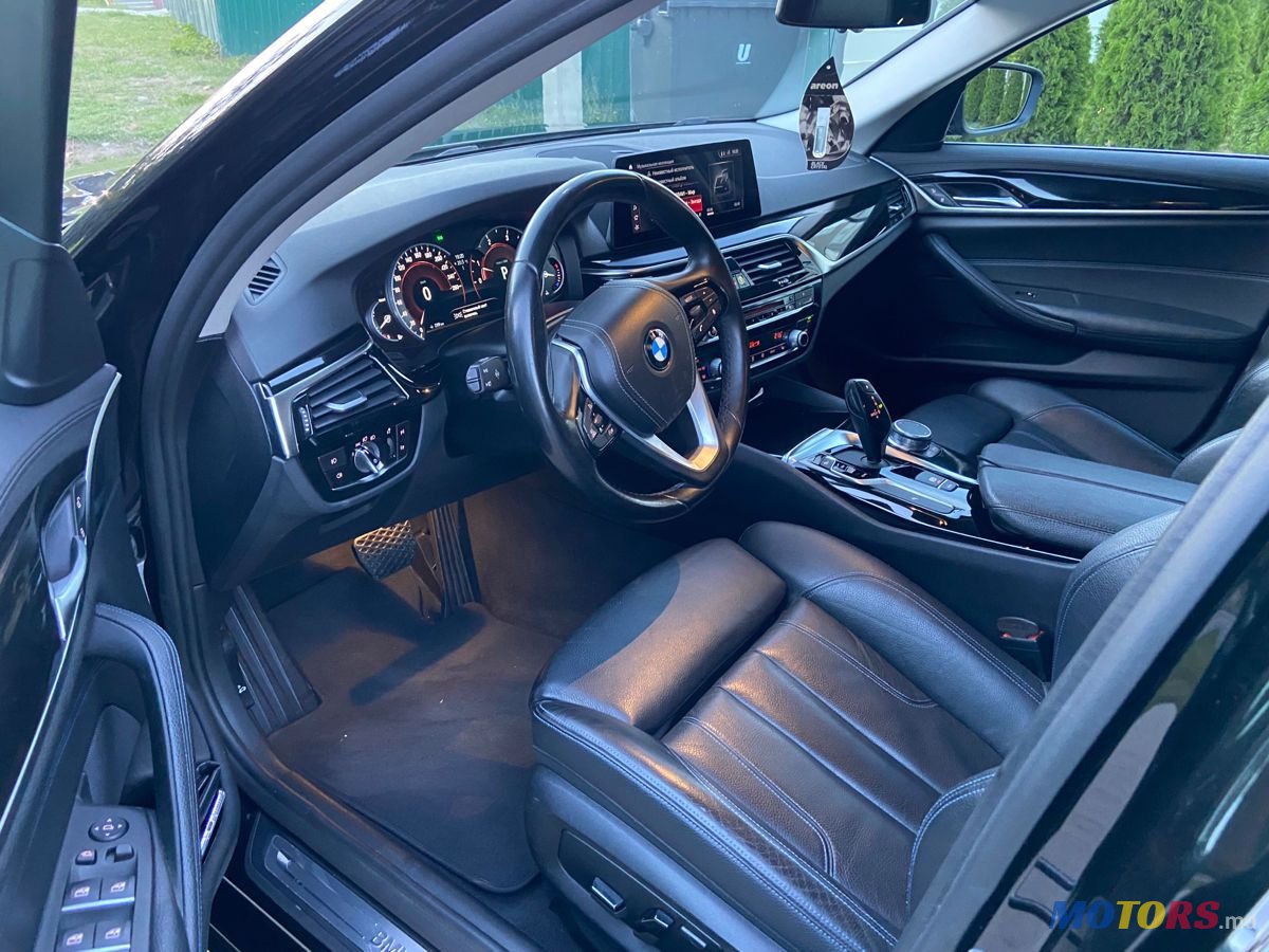 2018' BMW 5 Series photo #5