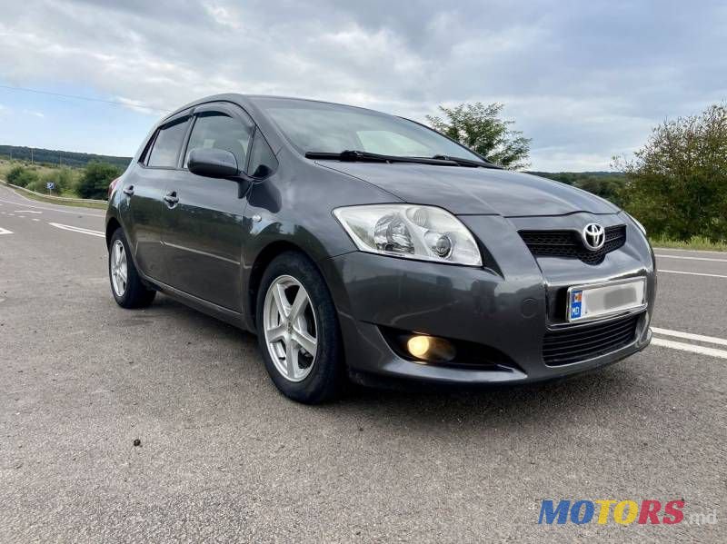 2008' Toyota Auris photo #1
