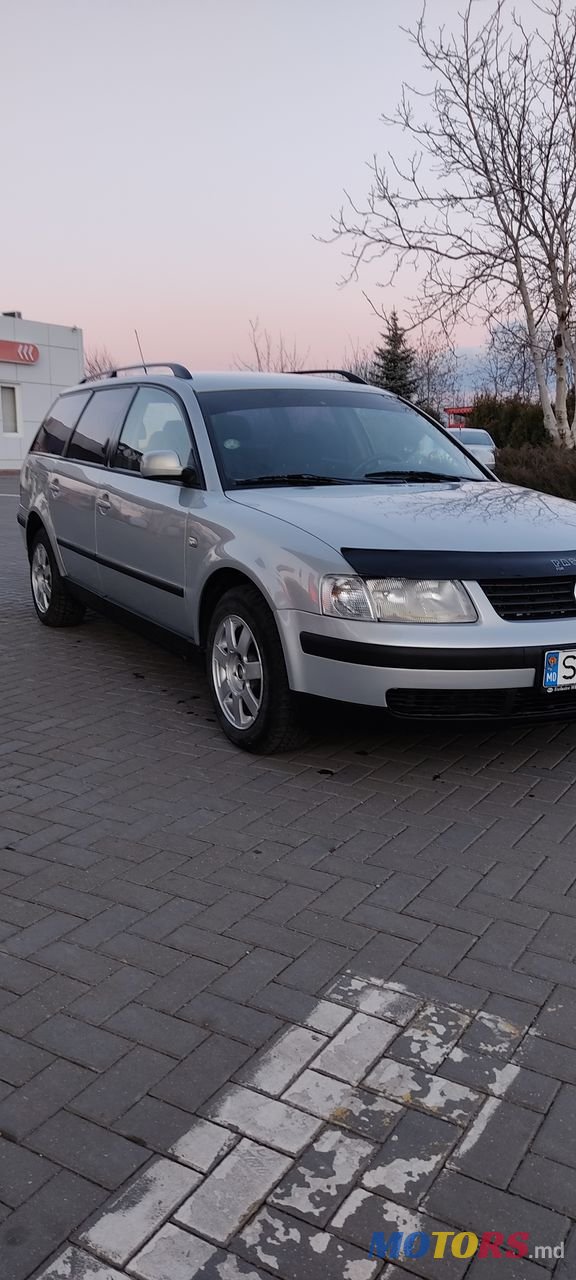 2000' Volkswagen Passat photo #2