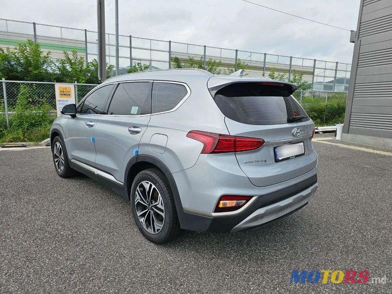 2018' Hyundai Santa Fe photo #3