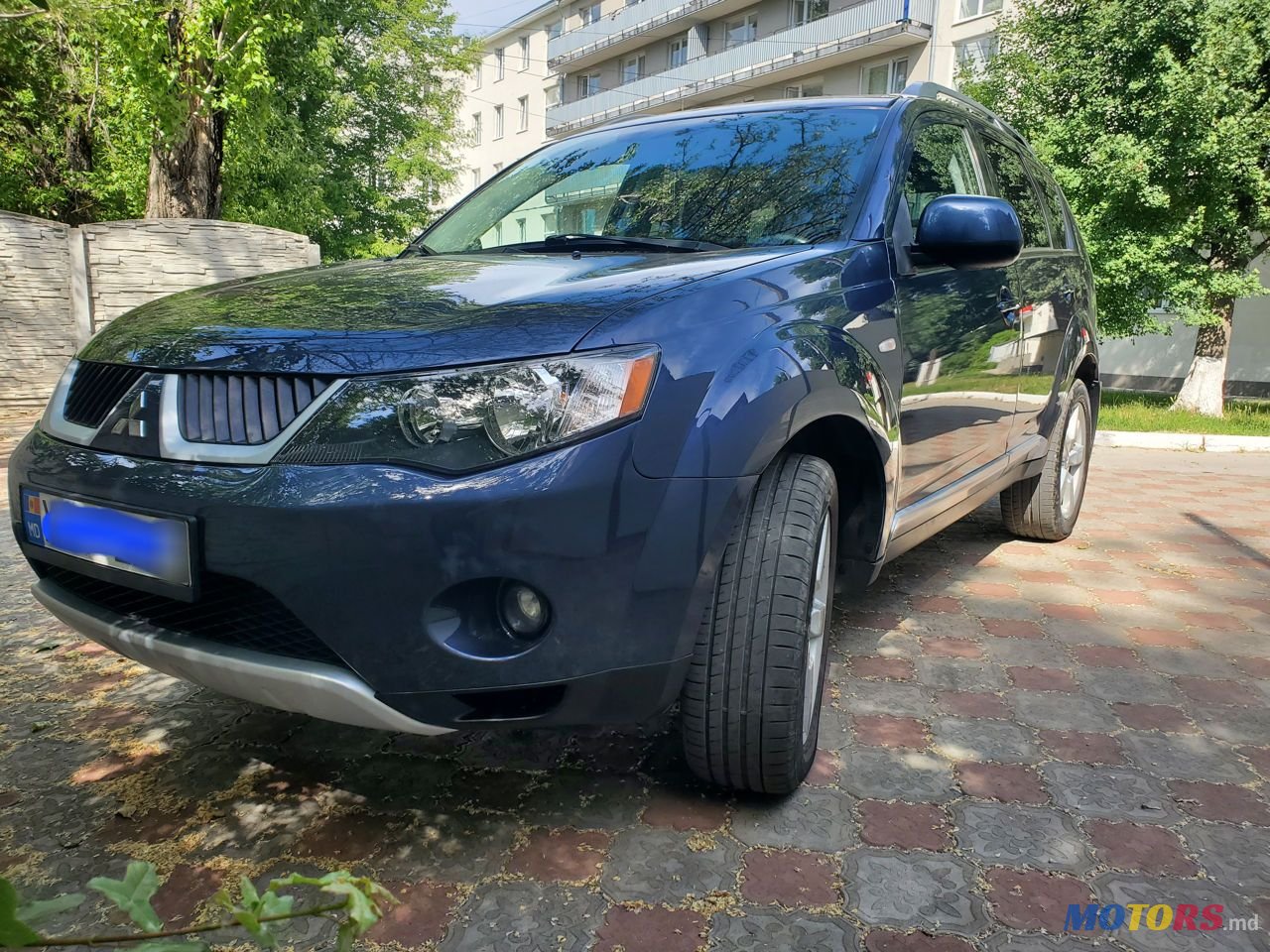 2008' Mitsubishi Outlander photo #1