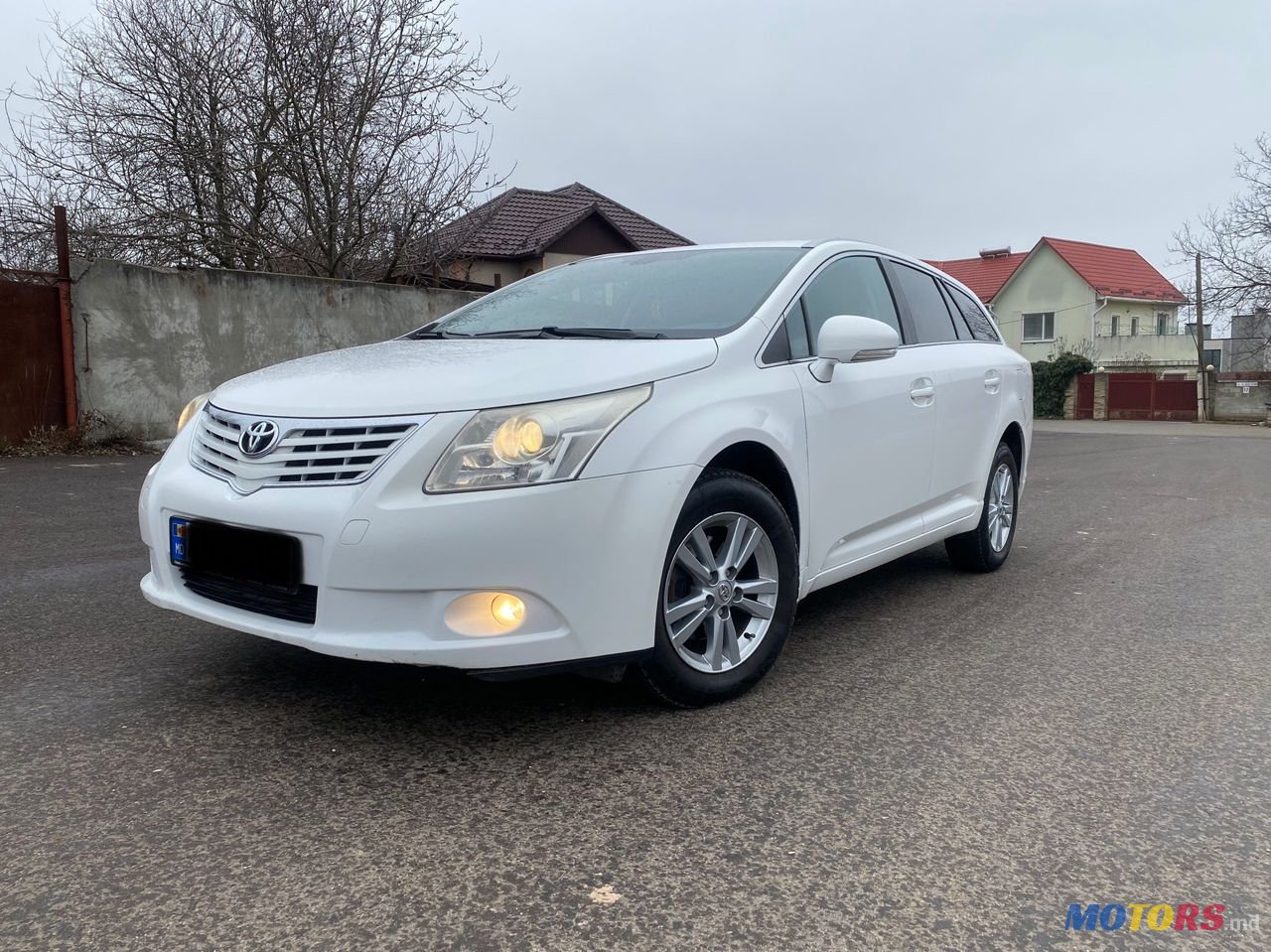 2010' Toyota Avensis photo #1