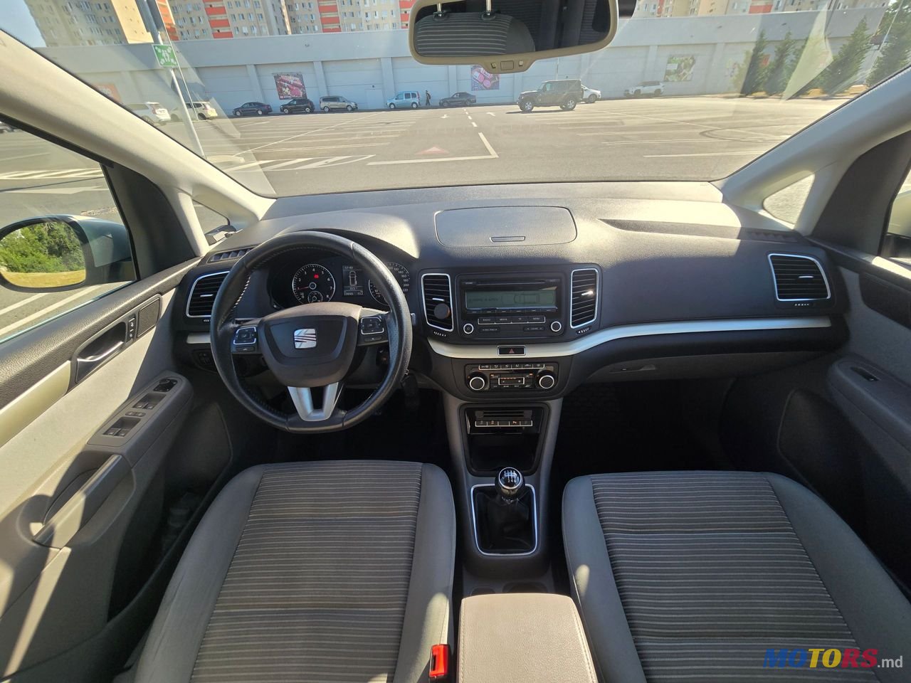 2011' SEAT Alhambra photo #2