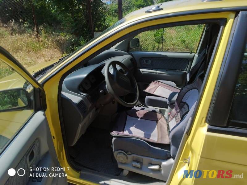 1997' Mitsubishi Space Runner photo #6