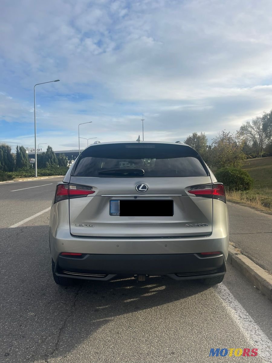 2015' Lexus Nx Series photo #2