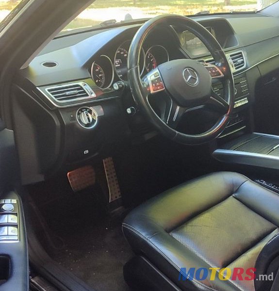 2015' Mercedes-Benz E-Class photo #5
