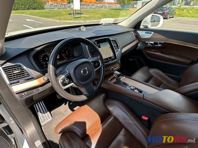 2017' Volvo XC90 photo #6