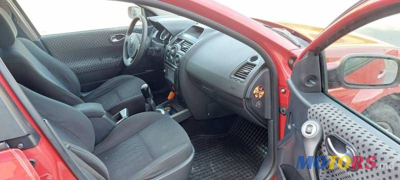 2005' Renault Megane photo #4
