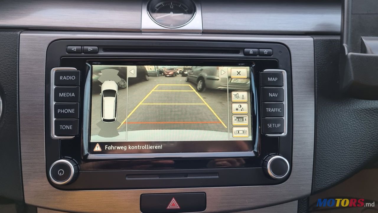 2013' Volkswagen Passat photo #4