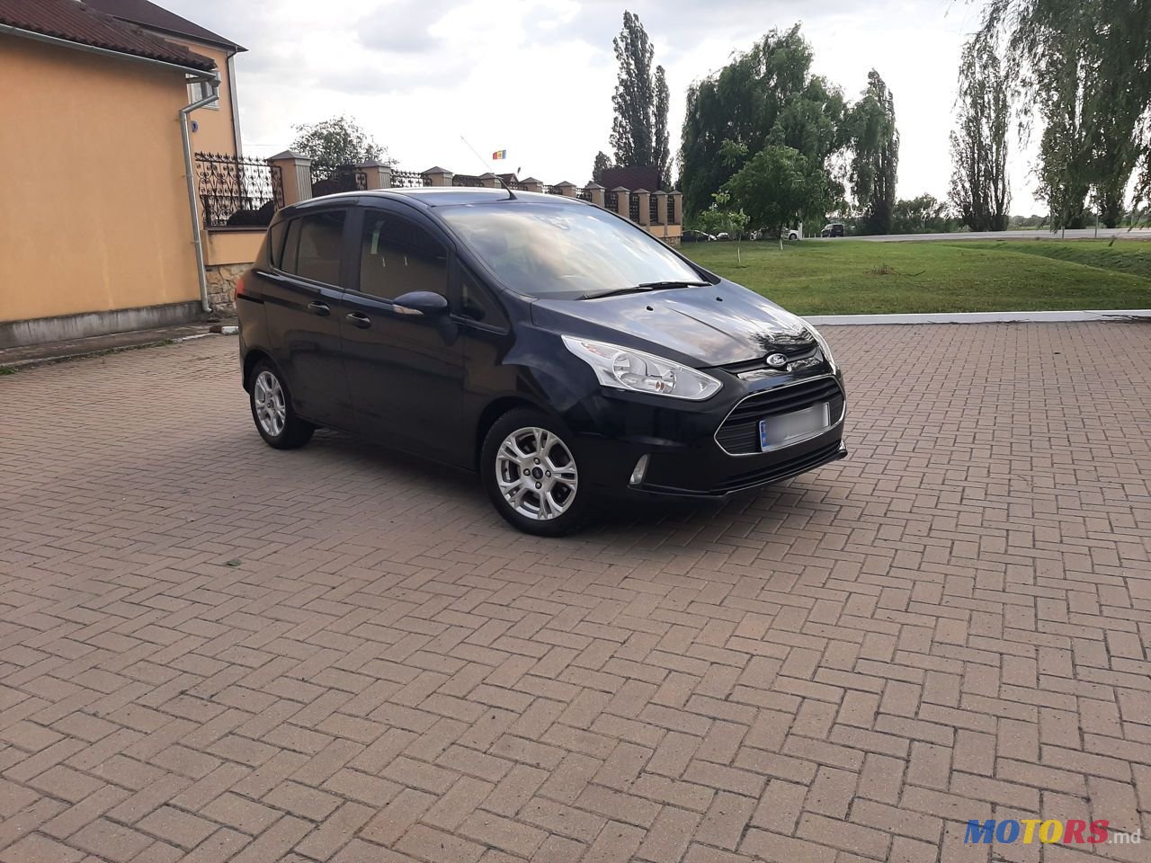2015' Ford B-MAX photo #1