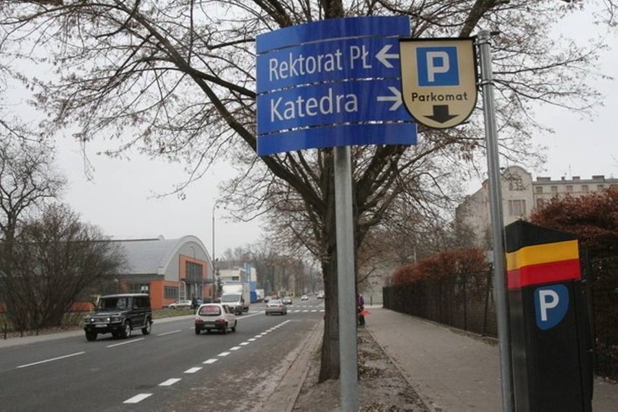 Молитва помогает в Польше получить место для парковки