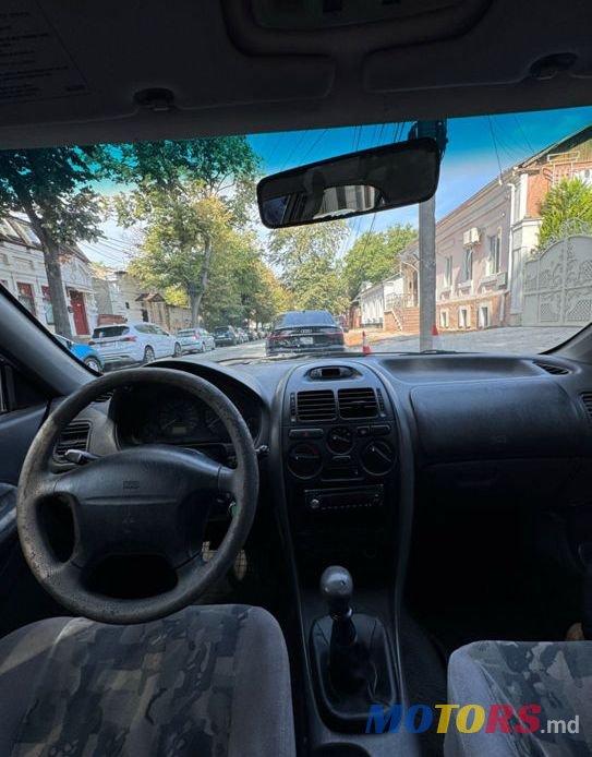 1999' Mitsubishi Carisma photo #6