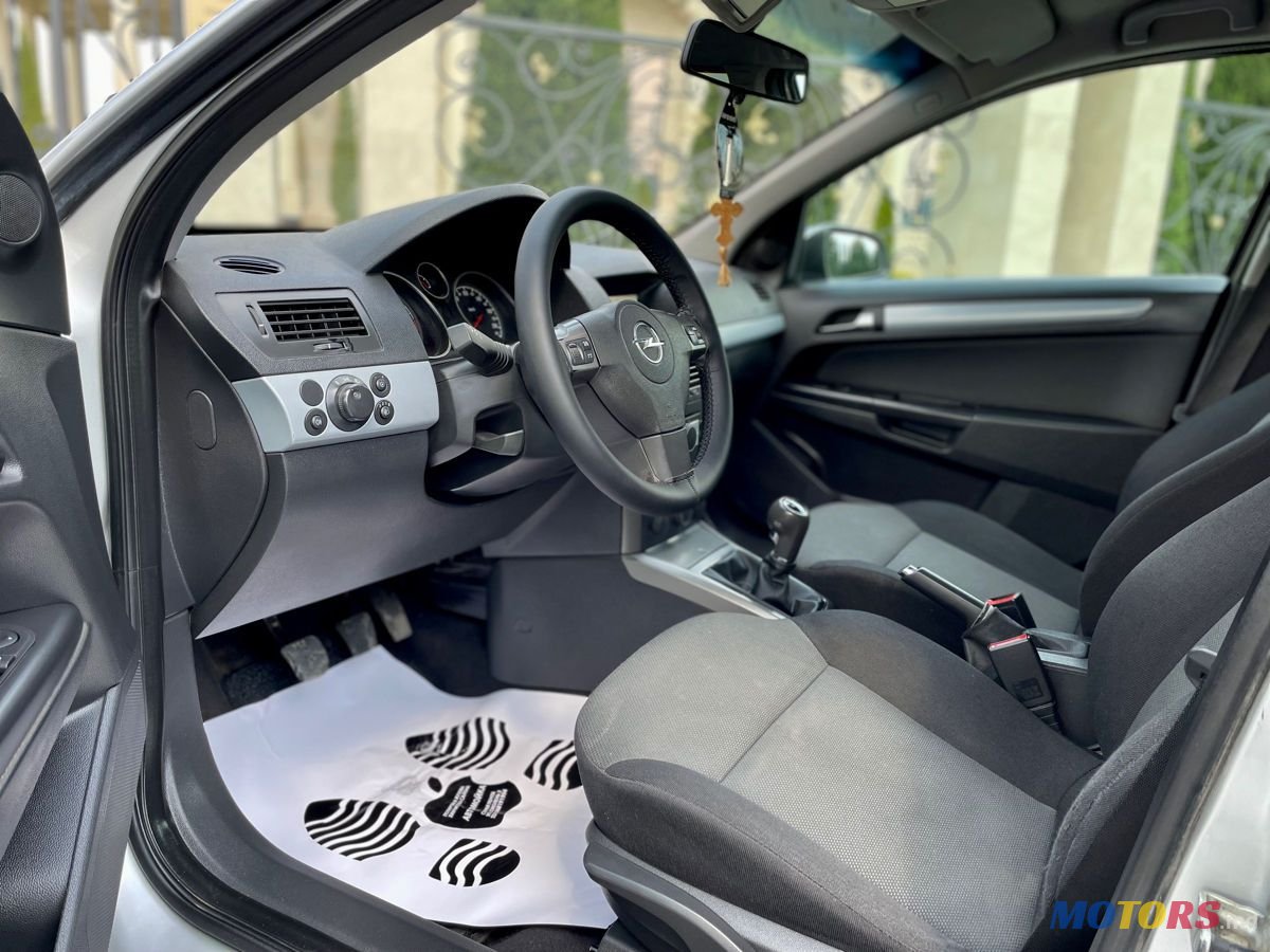 2007' Opel Astra photo #6