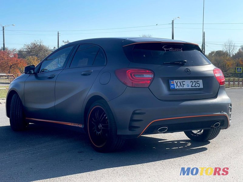 2014' Mercedes-Benz A Класс photo #3