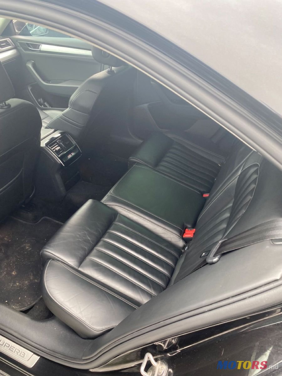 2020' Skoda Superb photo #5
