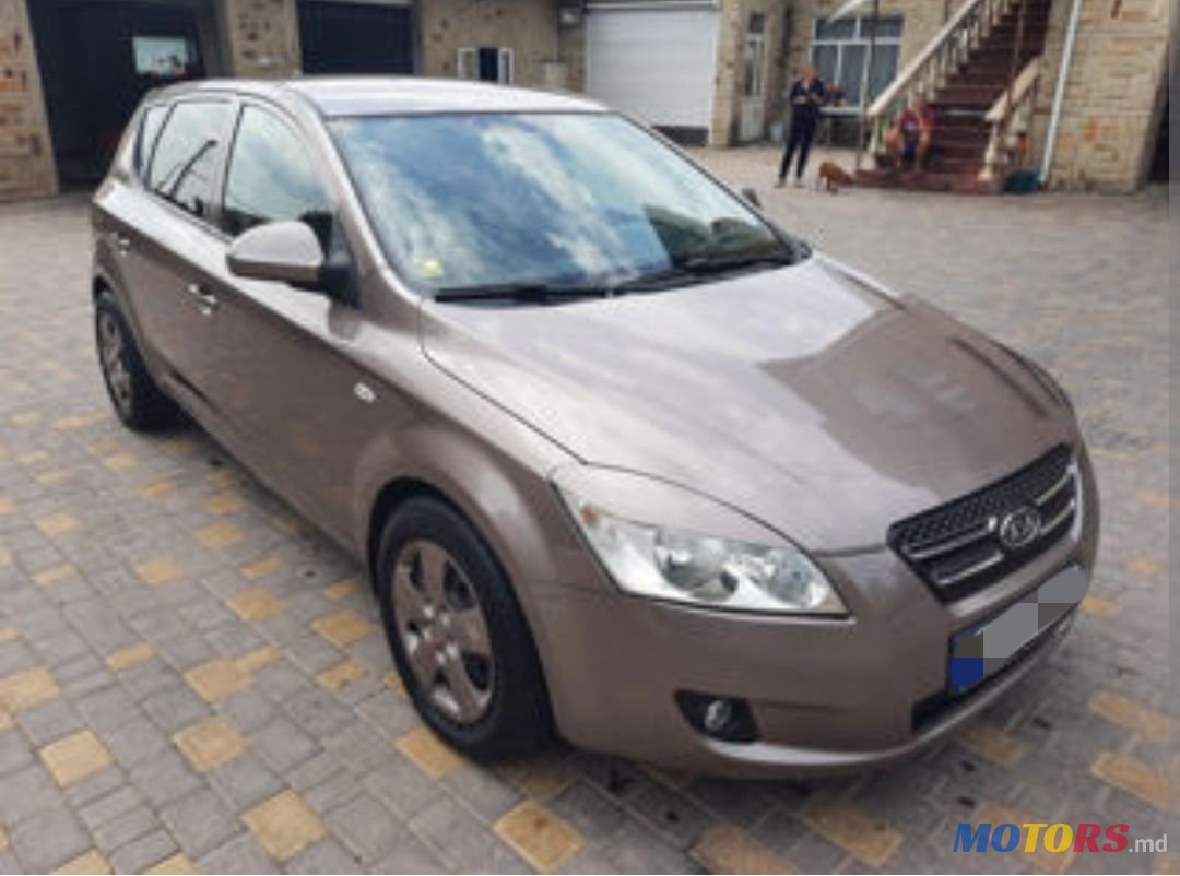 2008' Kia Ceed photo #1