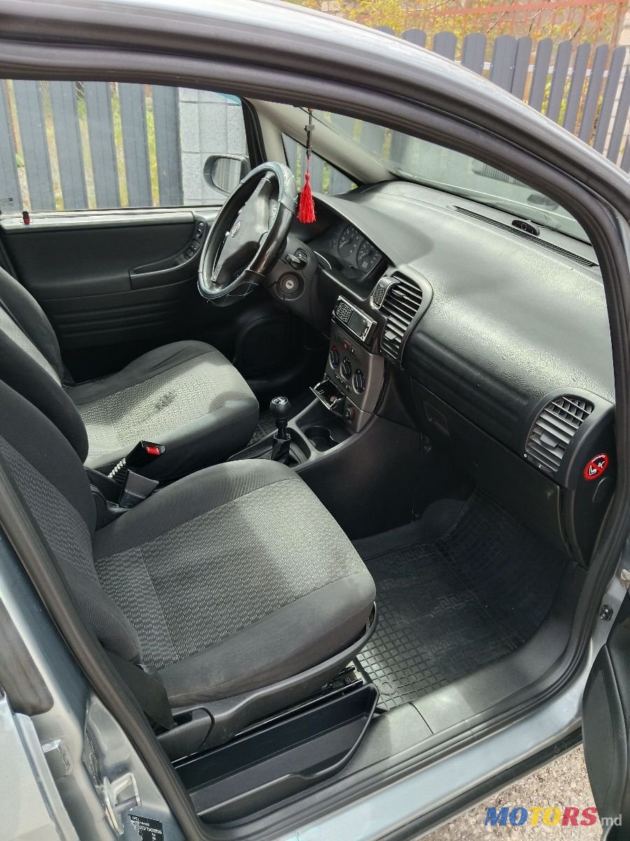 2004' Opel Zafira photo #5