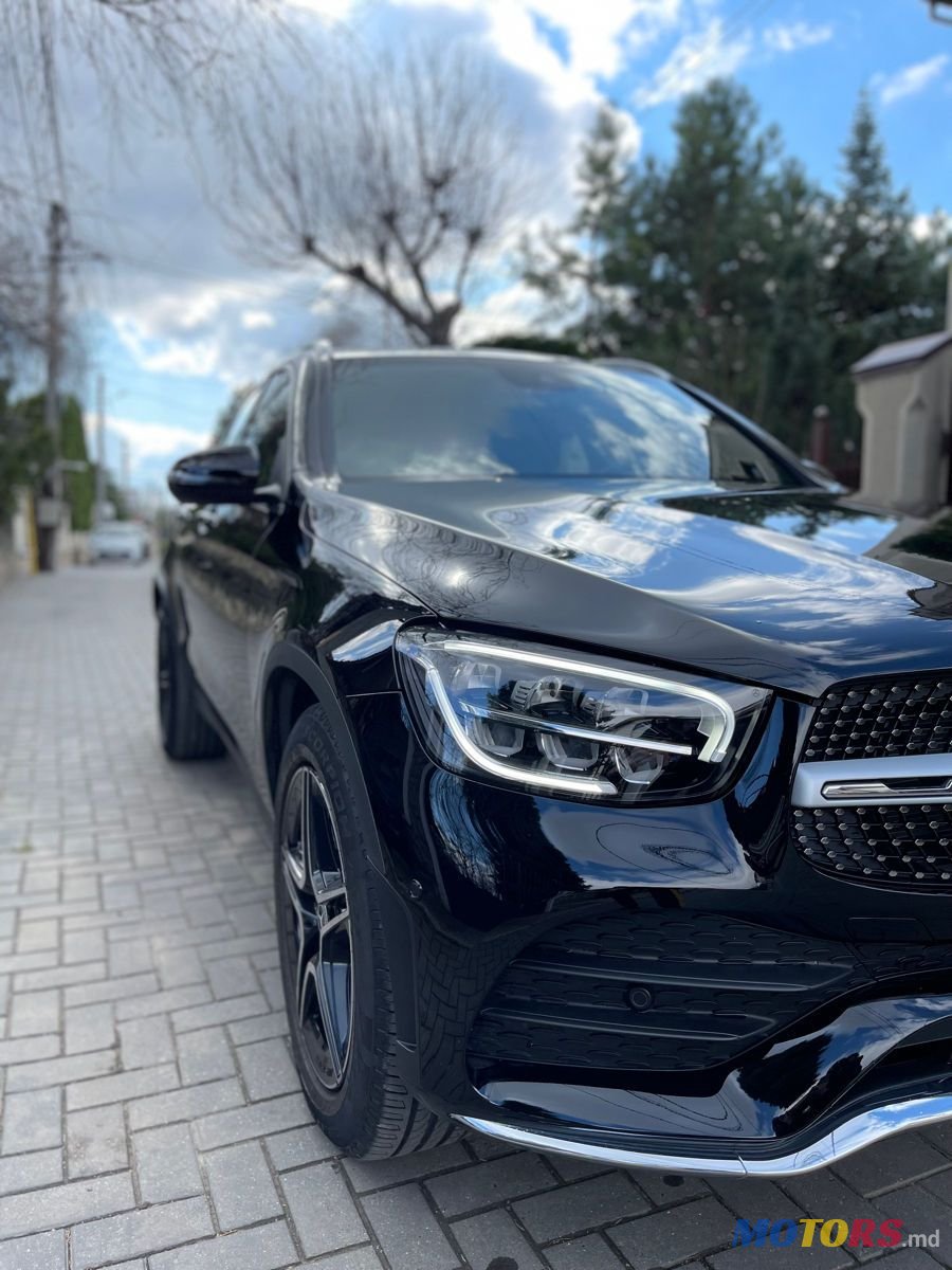 2022' Mercedes-Benz GLC photo #6