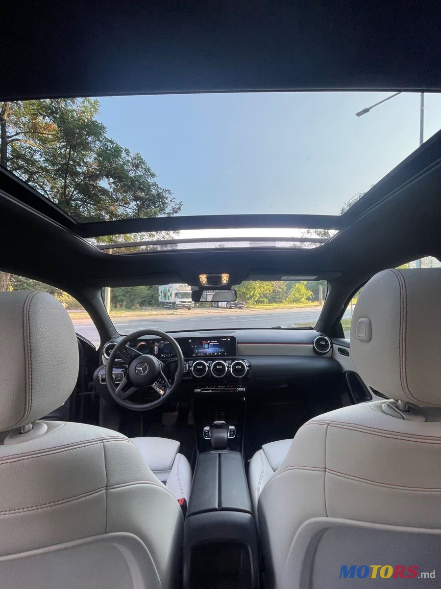 2019' Mercedes-Benz A-Class photo #4