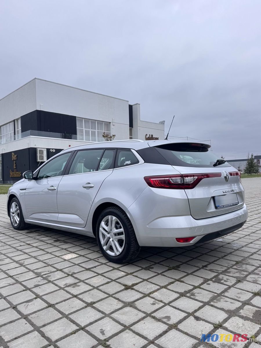 2020' Renault Megane photo #6