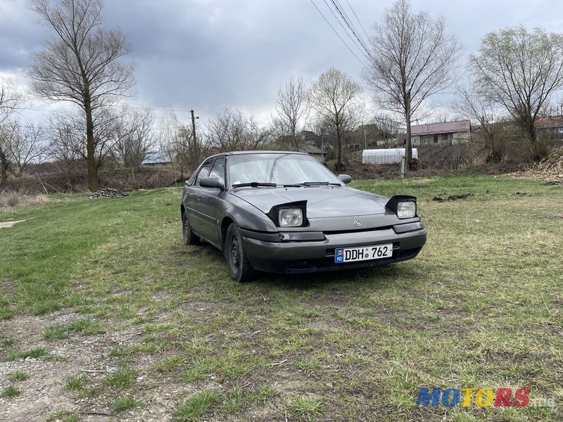 1992' Mazda 323 photo #2