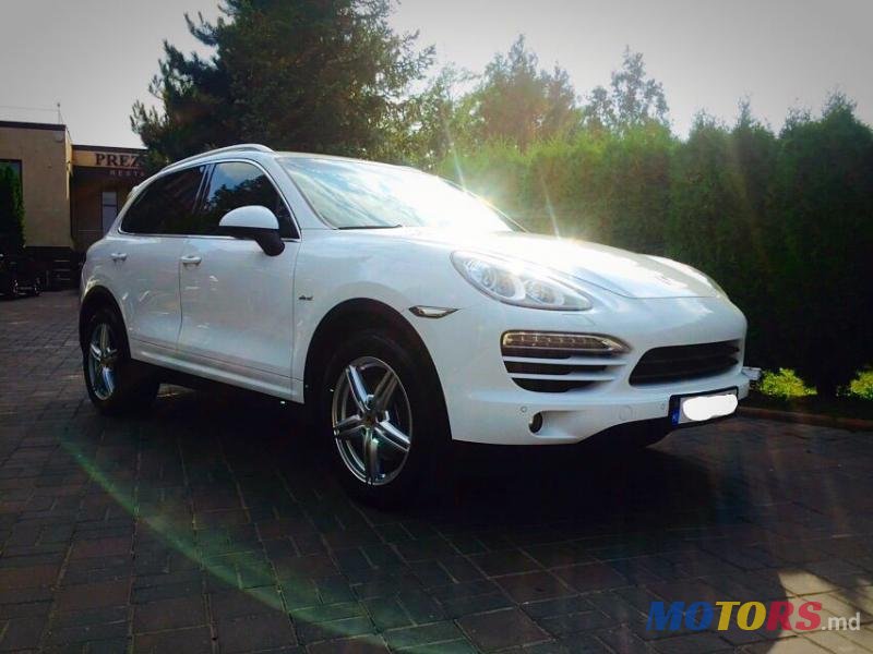 2013' Porsche Cayenne photo #1