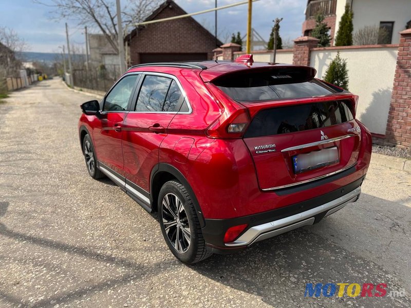 2017' Mitsubishi Eclipse Cross photo #4