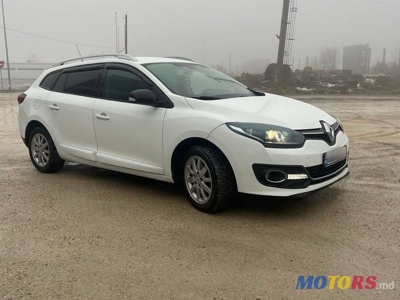 2014' Renault Megane photo #2