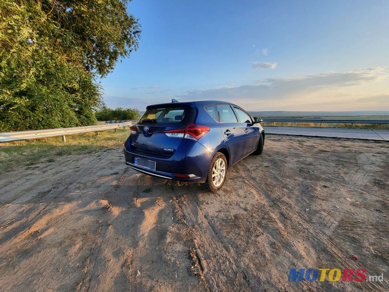 2016' Toyota Auris photo #4