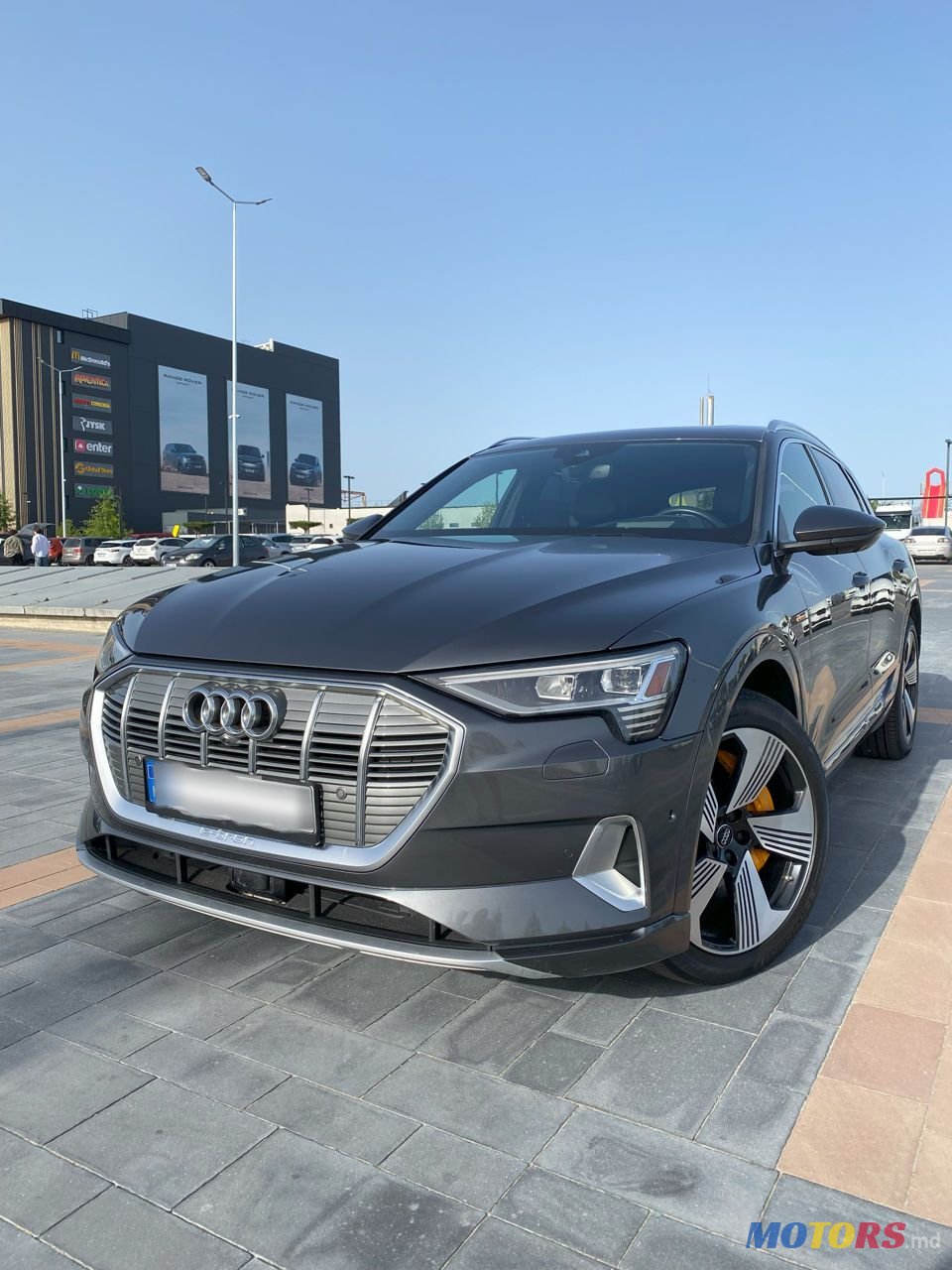 2019' Audi e-tron photo #1