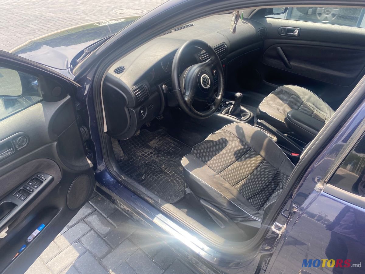 1998' Volkswagen Passat photo #5