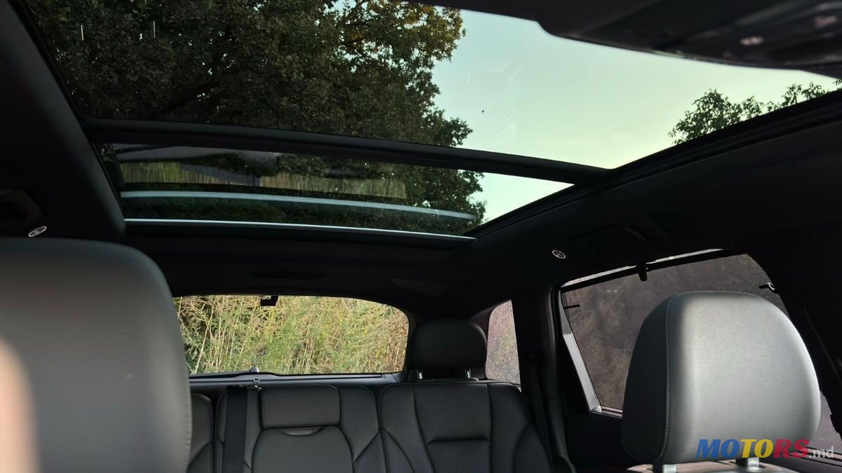 2020' Audi Q7 photo #6