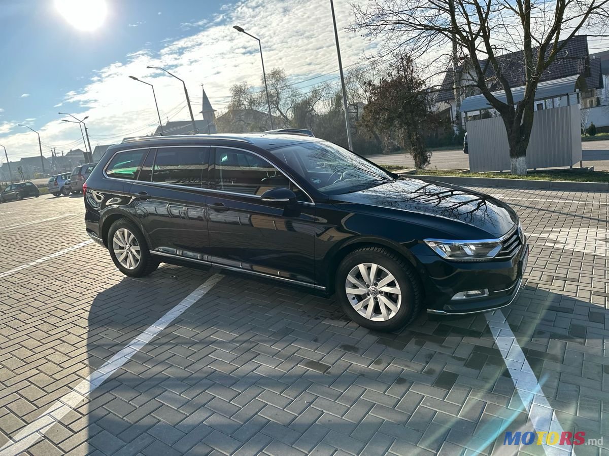 2016' Volkswagen Passat photo #3