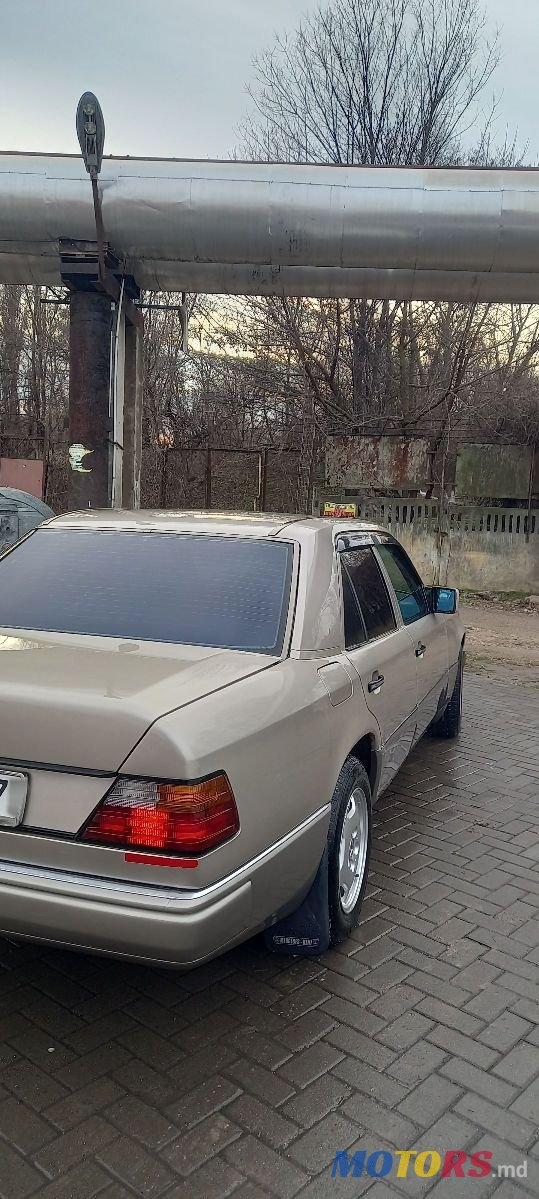 1990' Mercedes-Benz E Класс photo #3