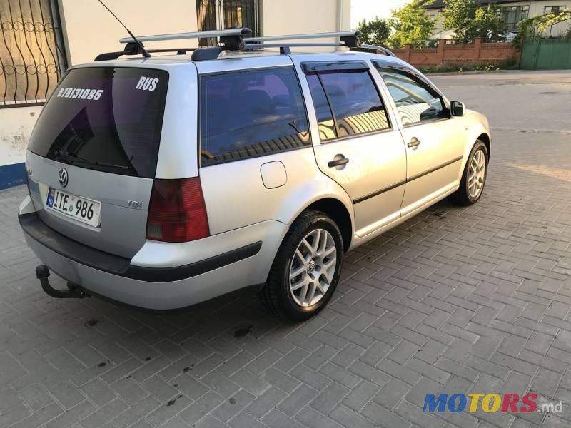 2005' Volkswagen Golf photo #4