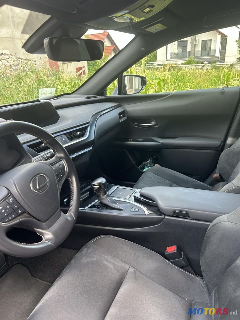 2019' Lexus UX photo #5