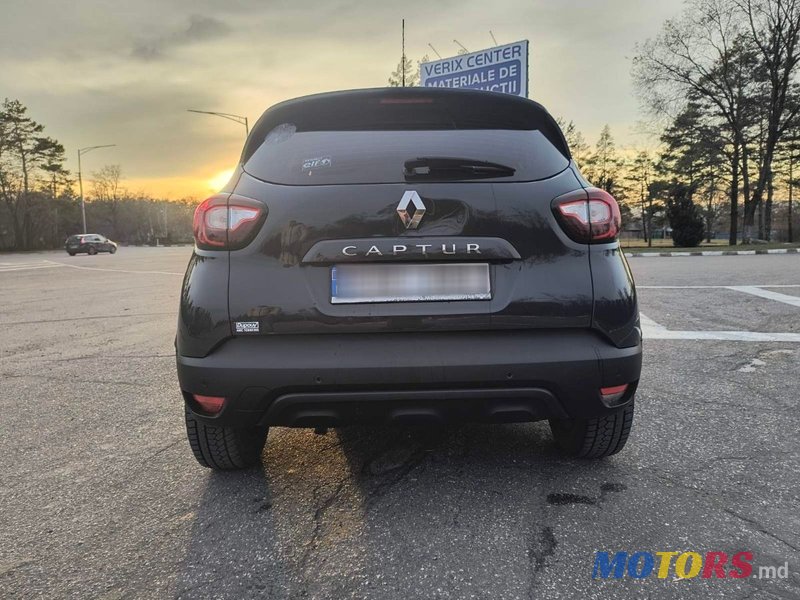 2018' Renault Captur photo #6