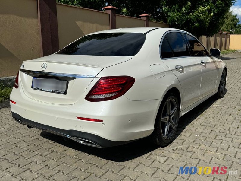 2017' Mercedes-Benz E-Class photo #5