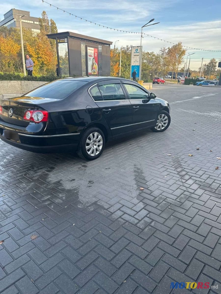 2006' Volkswagen Passat photo #4