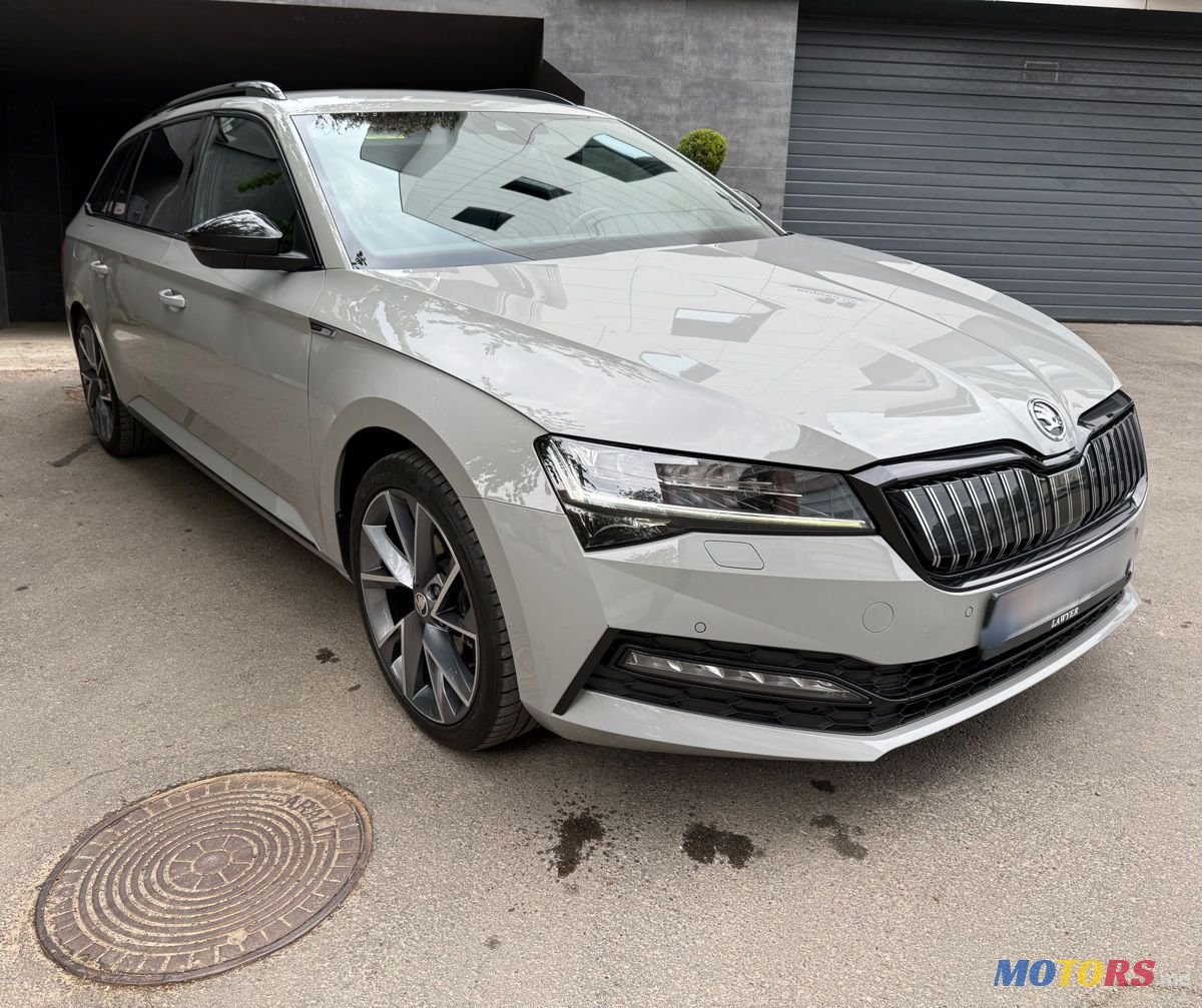 2021' Skoda Superb photo #3