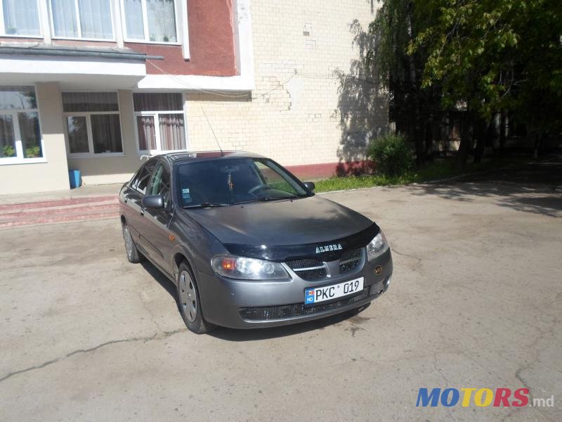 2003' Nissan Almera photo #1