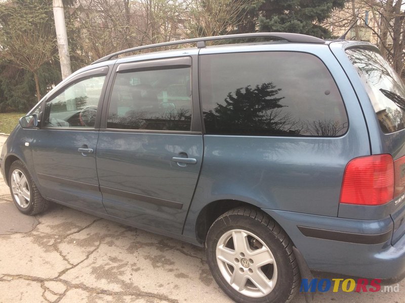 2001' Volkswagen Sharan photo #2