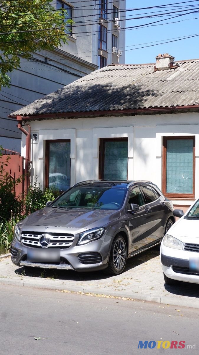 2017' Mercedes-Benz GLA photo #4